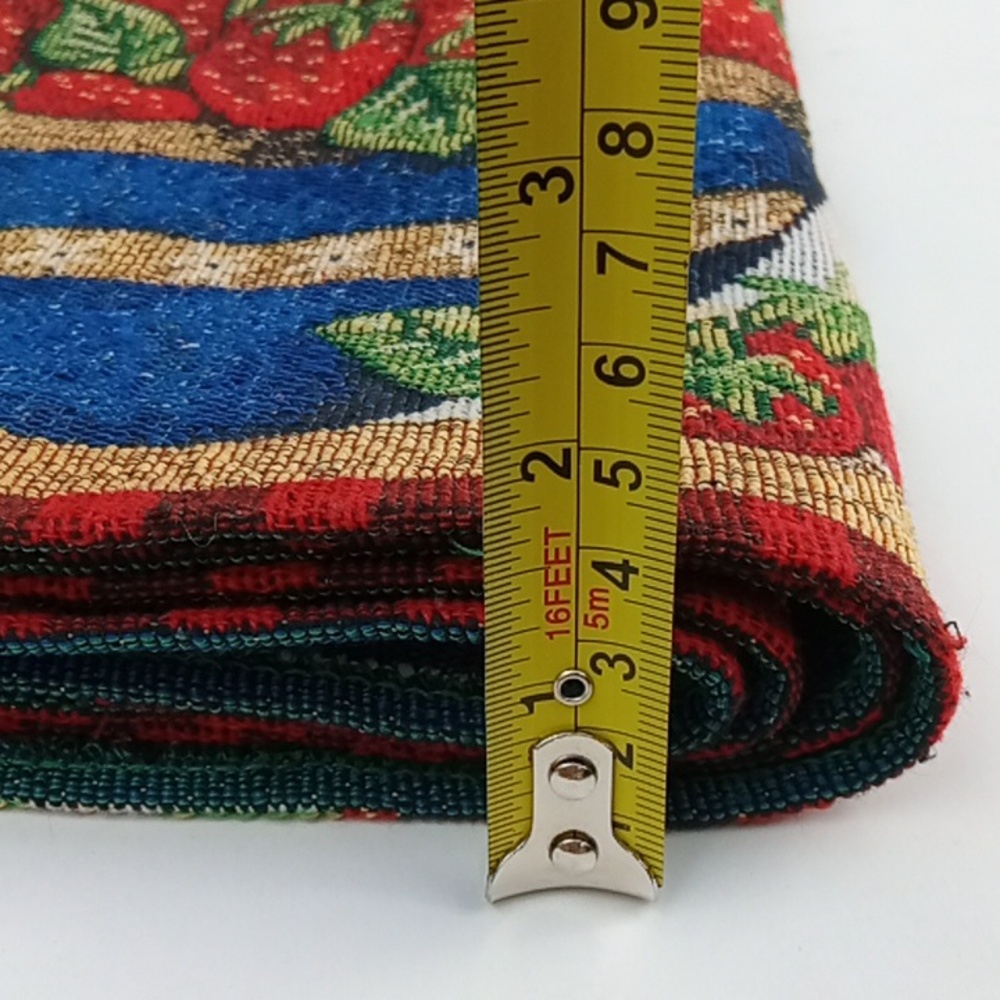 Vintage Summer Strawberry Table Runner - Picture 11 of 16